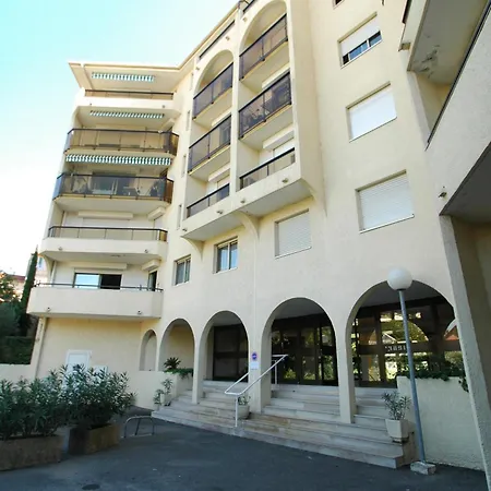 아파트 La Palme D Or *